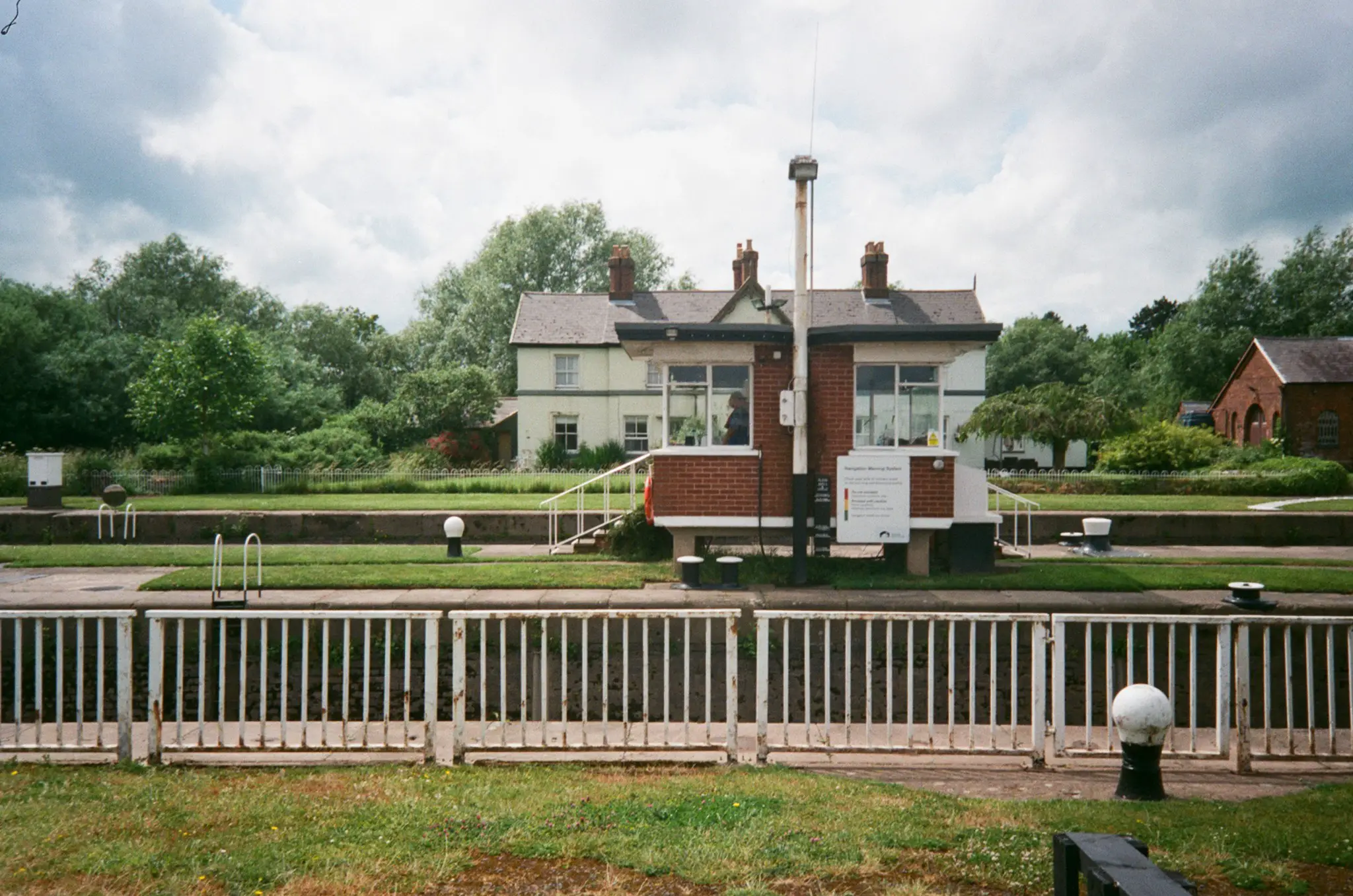 scan_20140129_077_(1800_x_1800)