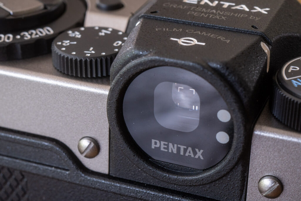 Pentax 17 viewfinder