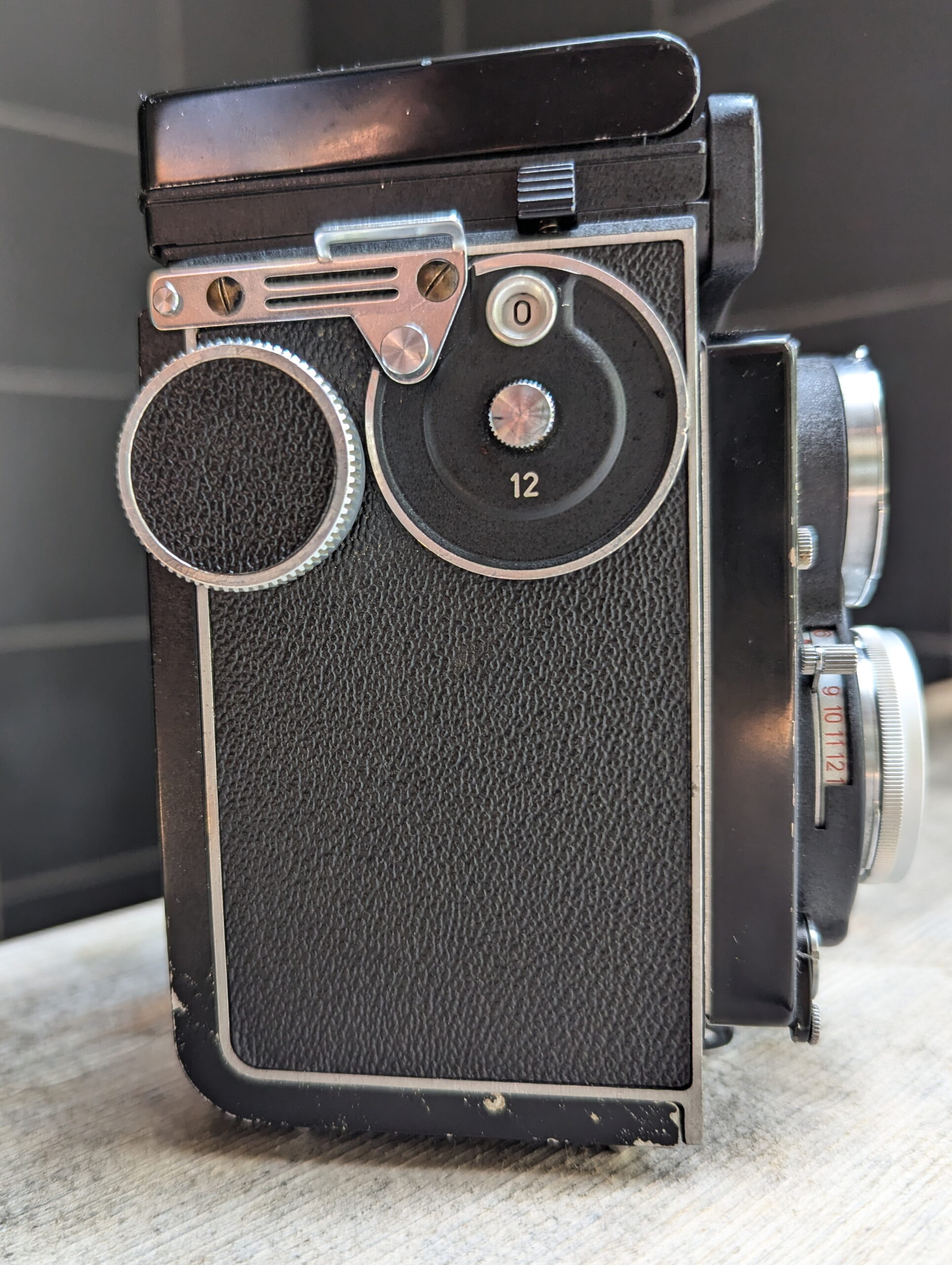 Cameradactyl helical and locking bolt