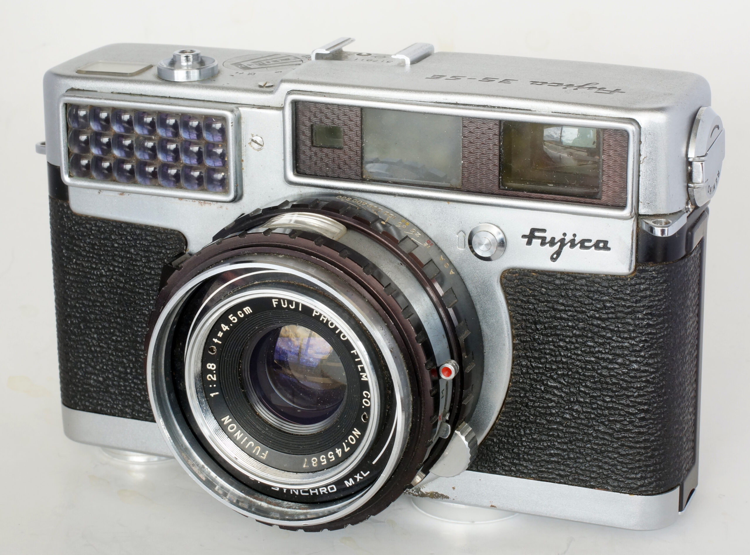 Fujica 35-SE - A review of an interesting if tatty camera